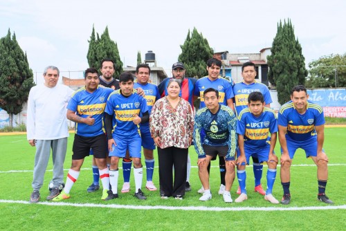 Reconoce Blanca Águila a periodistas de Tlaxcala y ofrece gestión de apoyos en salud