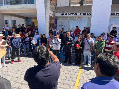 Por hartazgo de inseguridad, habitantes toman presidencia de Santa Cruz Quilehtla