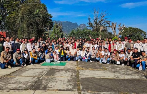 Tlaxcaltecas apoyan censo de daños en Puebla tras inundaciones recientes