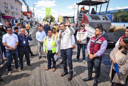 Supervisan avance del reencarpetamiento del Camino Real a Cholula en Cuautlancingo