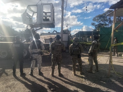 Catean bodega en Calpulalpan; FGR asegura inmueble donde desvalijaban camión robado