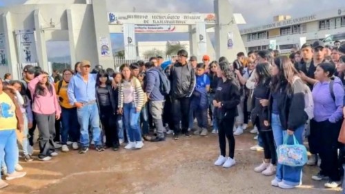 Crece la inconformidad en el Tecnológico de Tlatlauquitepec