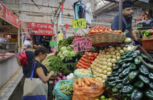 Tlaxcala lidera aumento nacional en precios de la canasta básica 2025