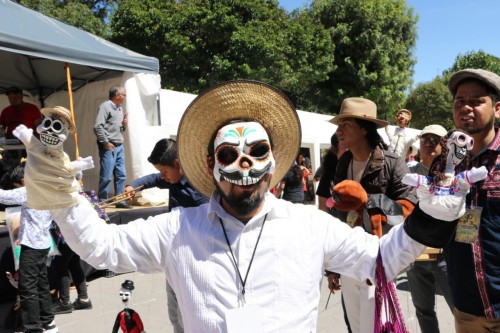 Tlaxcala deslumbra en Miquixtli 2025 con ofrendas y tradiciones vivas