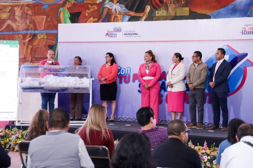 Reconoce Lupita Cuautle el compromiso ciudadano durante el Sorteo Predial 2025