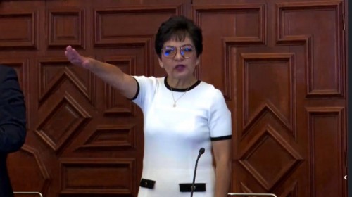 Lilia Cedillo rinde protesta para segundo periodo como rectora de la BUAP