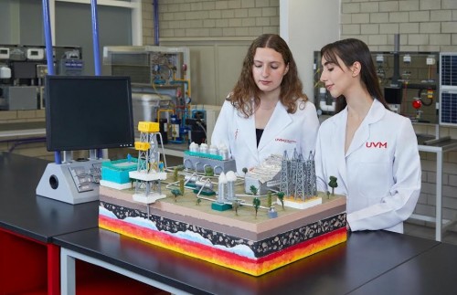 UVM Puebla y ECOCE fortalecen la cultura del reciclaje