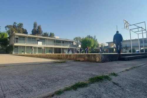 Padres exigen esclarecer robo de medio millón en secundaria de Villa Frontera