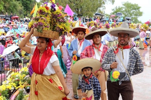 Exposición Raíces Vivas del Huey Atlixcáyotl llega a la Galería del Teatro de la Ciudad