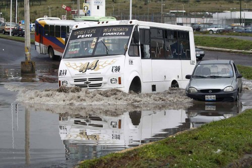Puebla identifica 12 puntos críticos de inundación; autoridades llaman a la prevención