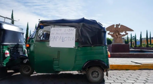 Mototaxistas de Papalotla exigen reglas claras y sanciones justas para su gremio