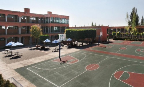 Padres exigen aclaraciones al Instituto D’Amicis