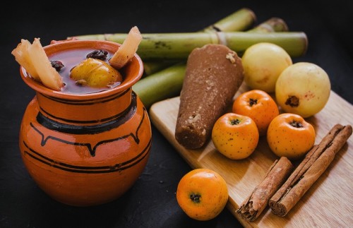 Esta es la historia que dio origen a la tradición de beber ponche en Navidad