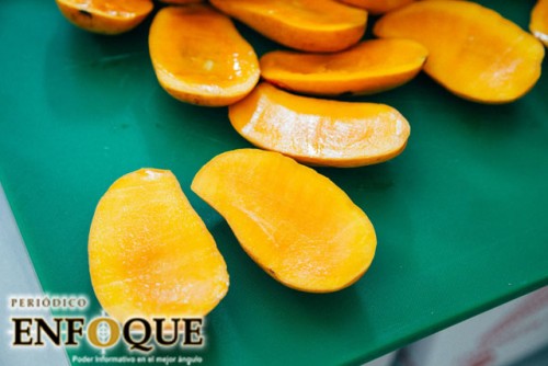 La cáscara de mango tiene propiedades cicatrizantes. 