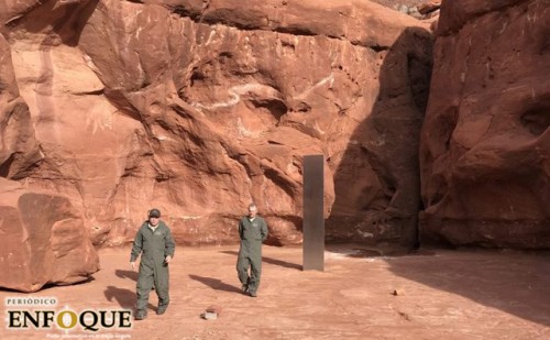 Descubren un ministerio monolito de metal en medio del desierto de Utah