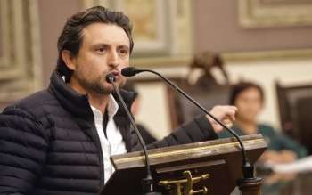 José Juan Espinosa buscará candidatura a diputación federal y al Ayuntamiento de San Pedro Cholula