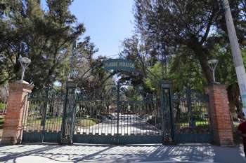 Rehabilitarán portón de Parque Hidalgo
