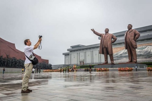 Cosas que están prohibidas o restringidas en Corea del Norte