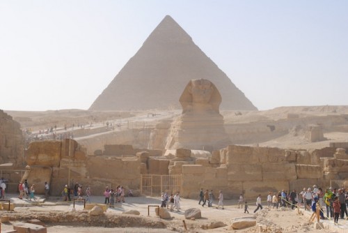 Las pirámides de Giza son tan antiguas, que cleopatra las consideraba ruinas