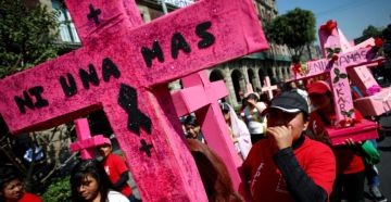 Presentan iniciativa en Hidalgo para que menores reciban pensión si madres son víctimas de feminicidios