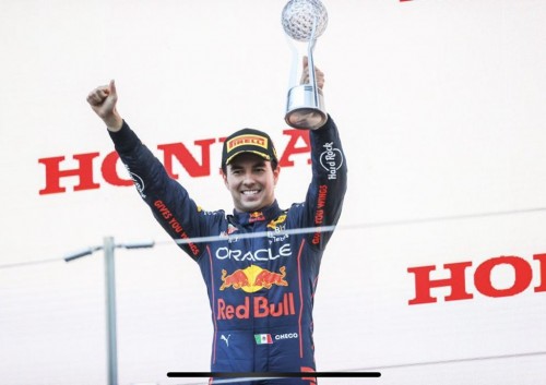 En Japón, Checo Pérez obtuvo el podio 14 de su carrera en Fórmula 1 