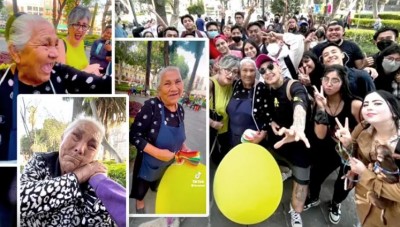 Influencer ayuda a abuelita a vender globos en el zócalo de Puebla, redes agradecen el gesto (Vídeo)