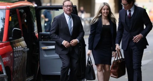 "Fui romántico": Kevin Spacey niega agresión contra hombre que lo denunció por acoso sexual