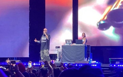 Critican a jóvenes por llevar bebés al concierto de Cartel de Santa en la Feria De puebla 2023 (Vídeo)