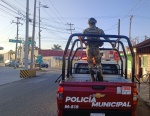 Marinos y policías de San Pedro recuperan camioneta robada en Texmelucan