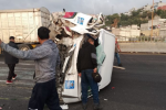 Accidente en la autopista México-Pachuca: combi se voltea tras chocar contra remolque de pipa