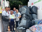 Gobierno Municipal de Cuautlancingo entrega 700 kg de tapitas a “Banco de Tapitas A. C.”