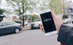 Denuncia contra Uber por servicio ilegal en motocicleta