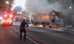 Incendio consume camión en Coyoacán: bomberos controlan la emergencia