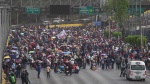 CNTE bloquea acceso al AICM; aerolíneas aplican medidas de apoyo
