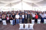 Lupita Cuautle encabeza segunda entrega de fertilizante a familias productoras