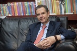 Foto: Cortesía Esteban Moctezuma durante su ratificación como embajador de México ante la Unión Europea.