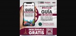 Persona estudiando guía para licencia de conducir en Puebla.