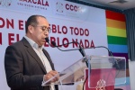 Investigadores y autoridades durante actividades por aniversario de El Colegio de Tlaxcala.
