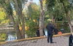 Foto: Cortesía Detienen en Huactzinco a dos presuntos integrantes de “Los Budas”; intentaron ocultar arma de fuego en una presa