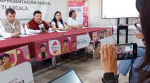 Foto: Cortesía Entrega de tarjetas de la Beca Rita Cetina en Tlaxcala