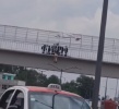 Foto: Cortesía Estudiantes evitan tragedia en puente peatonal de Apetatitlán