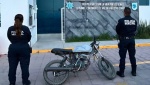 Policía de Coronango recupera motocicleta robada y detiene a un hombre